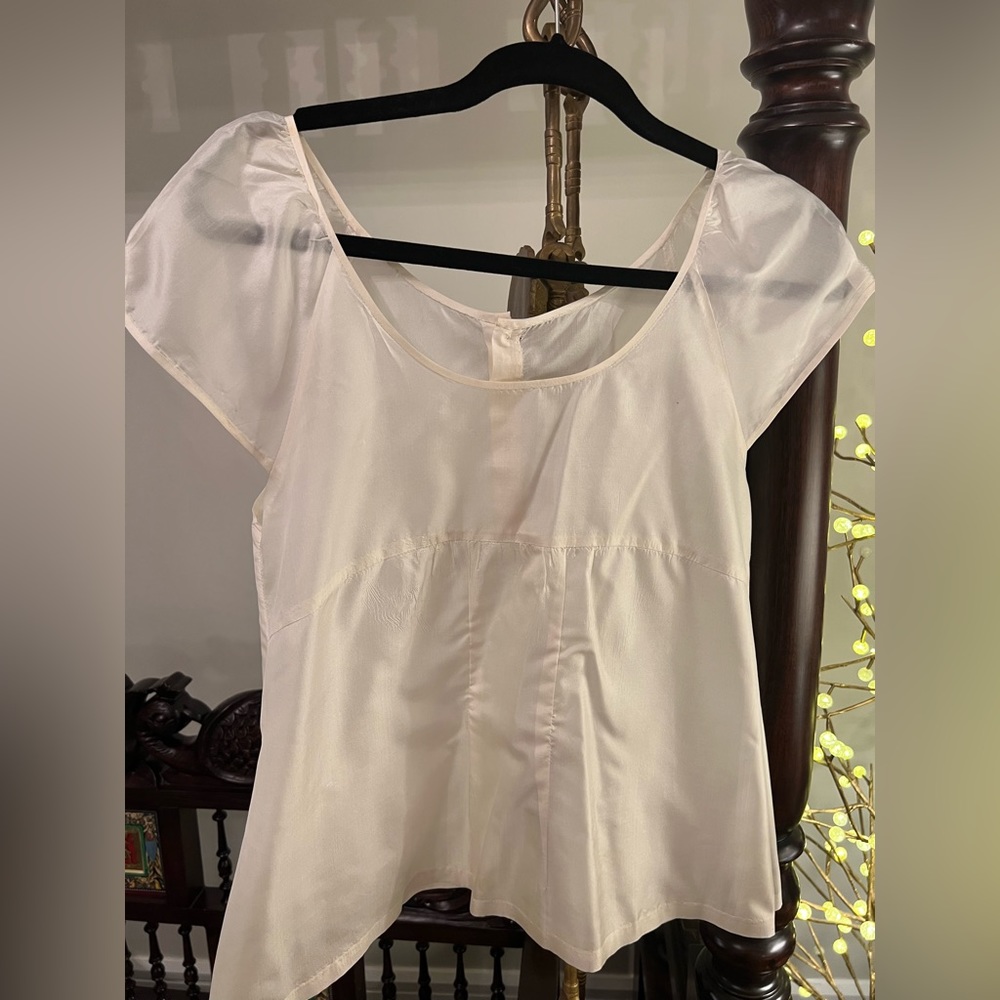 3 beautiful white tops, very chic
